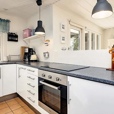 5 Person In Lokken-by Traum * Løkken