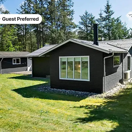 5 Person In Lokken-by Traum *